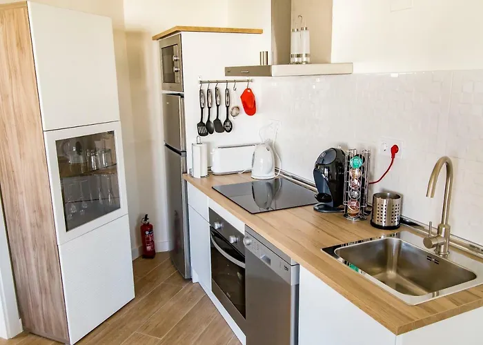 Appartamento New Near The & Train Station In Club Playa Flores