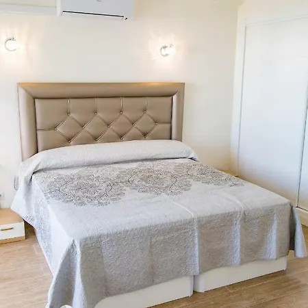 New Near The & Train Station In Club Playa Flores Torremolinos