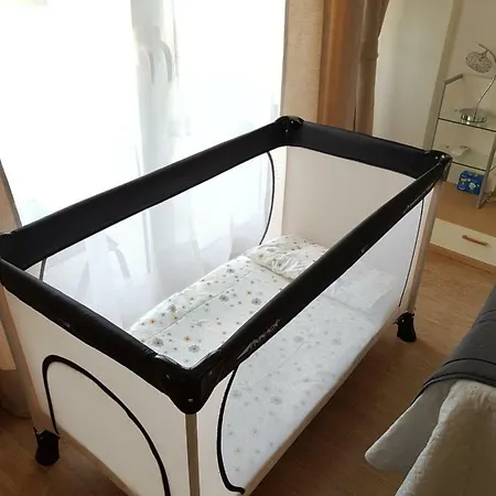 Apartmán New Near The & Train Station In Club Playa Flores